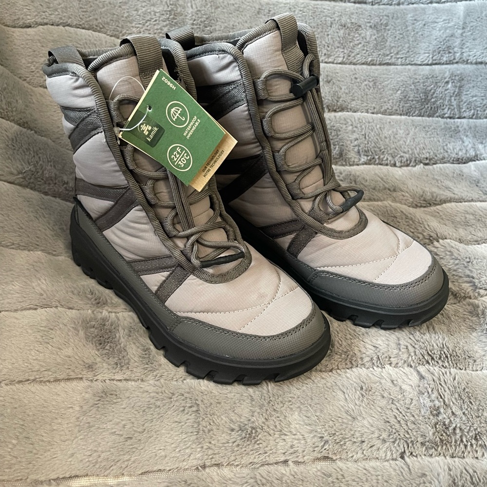Kamik Snowden Gray and Dark Gray Women's Insulated Winter Boots
